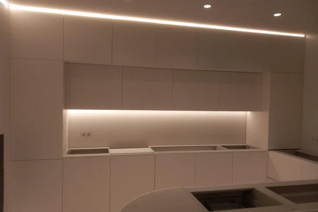 cozinha-por-medida-branca-dym